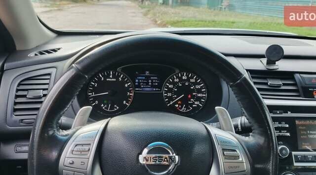 Белый Ниссан Альтима, объемом двигателя 2.49 л и пробегом 90 тыс. км за 14000 $, фото 4 на Automoto.ua