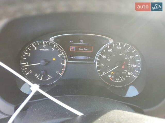 Белый Ниссан Альтима, объемом двигателя 2.49 л и пробегом 153 тыс. км за 1800 $, фото 8 на Automoto.ua