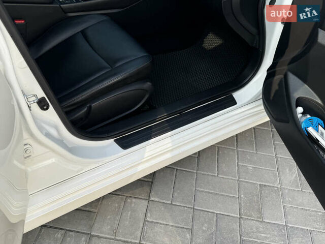 Белый Ниссан Альтима, объемом двигателя 2.5 л и пробегом 133 тыс. км за 11000 $, фото 15 на Automoto.ua