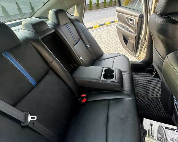 Белый Ниссан Альтима, объемом двигателя 2.5 л и пробегом 133 тыс. км за 11000 $, фото 23 на Automoto.ua