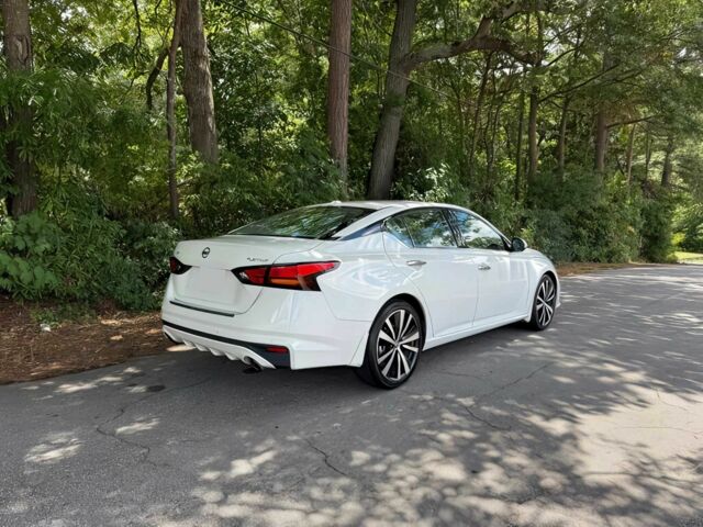 Білий Ніссан Альтіма, об'ємом двигуна 2.5 л та пробігом 31 тис. км за 6300 $, фото 2 на Automoto.ua