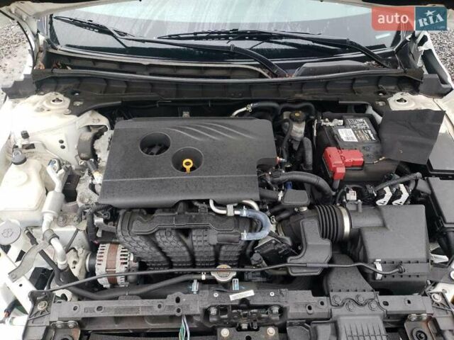 Білий Ніссан Альтіма, об'ємом двигуна 2.49 л та пробігом 48 тис. км за 2600 $, фото 10 на Automoto.ua