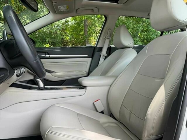 Білий Ніссан Альтіма, об'ємом двигуна 2.5 л та пробігом 31 тис. км за 6300 $, фото 5 на Automoto.ua