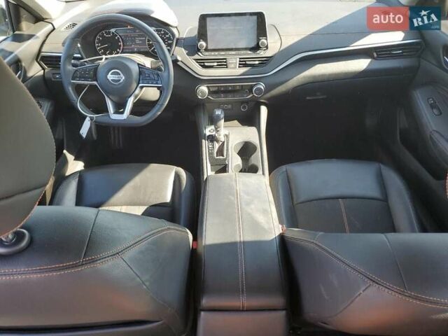 Білий Ніссан Альтіма, об'ємом двигуна 2.5 л та пробігом 83 тис. км за 3700 $, фото 7 на Automoto.ua