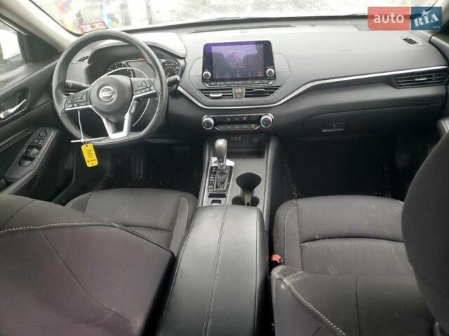 Білий Ніссан Альтіма, об'ємом двигуна 2.49 л та пробігом 48 тис. км за 2600 $, фото 7 на Automoto.ua