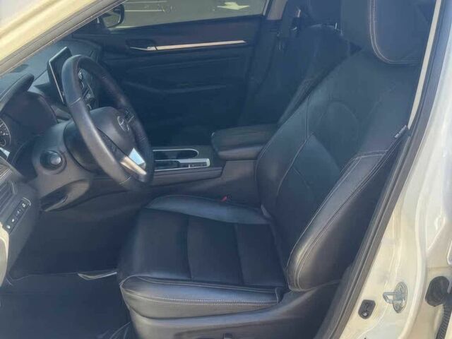 Белый Ниссан Альтима, объемом двигателя 2.5 л и пробегом 36 тыс. км за 6400 $, фото 7 на Automoto.ua