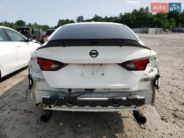 Білий Ніссан Альтіма, об'ємом двигуна 2.49 л та пробігом 85 тис. км за 2600 $, фото 5 на Automoto.ua