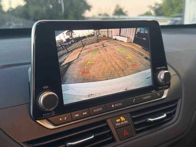 Белый Ниссан Альтима, объемом двигателя 2.5 л и пробегом 43 тыс. км за 3800 $, фото 6 на Automoto.ua