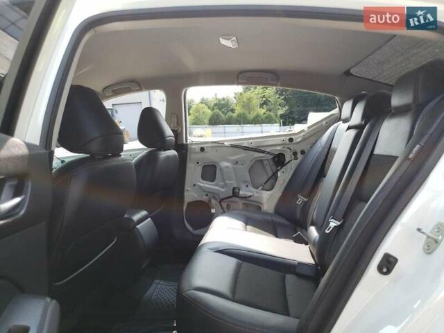 Білий Ніссан Альтіма, об'ємом двигуна 2.49 л та пробігом 85 тис. км за 2600 $, фото 9 на Automoto.ua