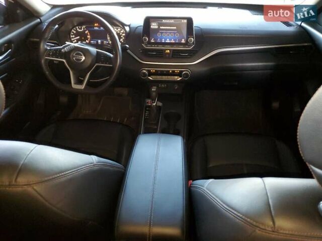 Белый Ниссан Альтима, объемом двигателя 2.49 л и пробегом 43 тыс. км за 5500 $, фото 7 на Automoto.ua