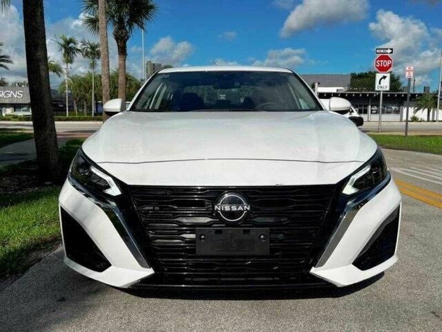 Белый Ниссан Альтима, объемом двигателя 2.5 л и пробегом 3 тыс. км за 9200 $, фото 7 на Automoto.ua