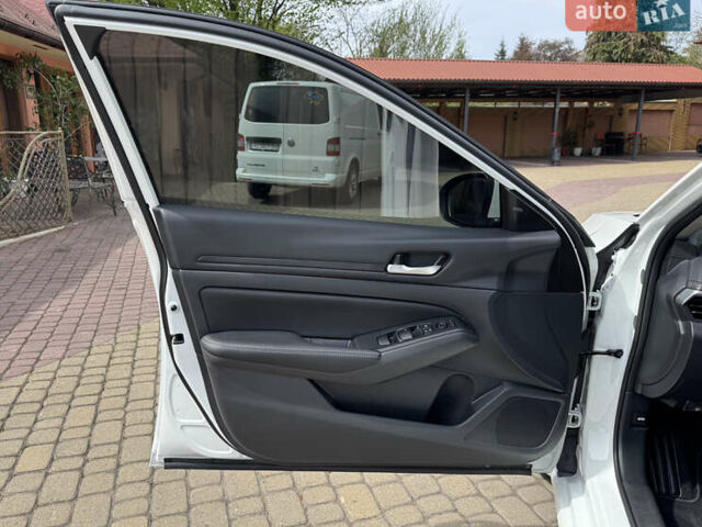 Белый Ниссан Альтима, объемом двигателя 2.5 л и пробегом 4 тыс. км за 24900 $, фото 30 на Automoto.ua