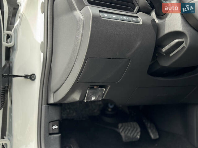 Белый Ниссан Альтима, объемом двигателя 2.5 л и пробегом 4 тыс. км за 24900 $, фото 39 на Automoto.ua