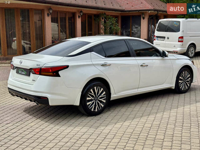 Белый Ниссан Альтима, объемом двигателя 2.5 л и пробегом 4 тыс. км за 24900 $, фото 22 на Automoto.ua