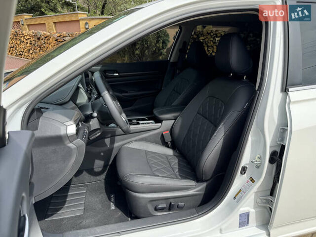 Белый Ниссан Альтима, объемом двигателя 2.5 л и пробегом 4 тыс. км за 24900 $, фото 32 на Automoto.ua