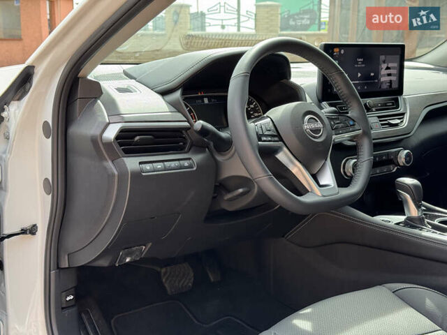 Белый Ниссан Альтима, объемом двигателя 2.5 л и пробегом 4 тыс. км за 24900 $, фото 36 на Automoto.ua