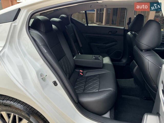 Белый Ниссан Альтима, объемом двигателя 2.5 л и пробегом 4 тыс. км за 24900 $, фото 64 на Automoto.ua