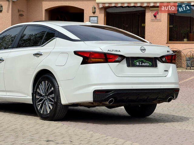 Белый Ниссан Альтима, объемом двигателя 2.5 л и пробегом 4 тыс. км за 24900 $, фото 16 на Automoto.ua
