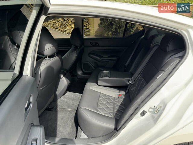 Белый Ниссан Альтима, объемом двигателя 2.5 л и пробегом 4 тыс. км за 24900 $, фото 61 на Automoto.ua