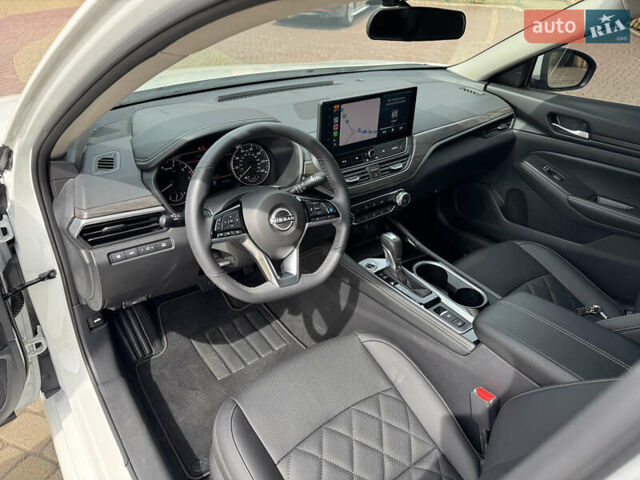 Белый Ниссан Альтима, объемом двигателя 2.5 л и пробегом 4 тыс. км за 24900 $, фото 38 на Automoto.ua