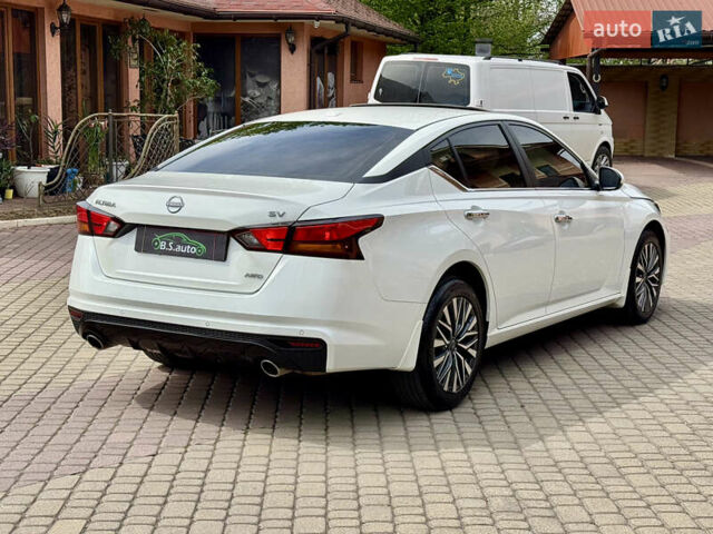 Белый Ниссан Альтима, объемом двигателя 2.5 л и пробегом 4 тыс. км за 24900 $, фото 21 на Automoto.ua