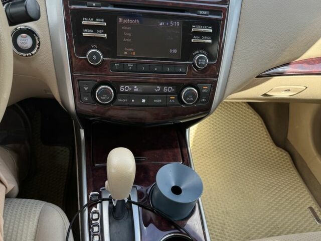 Бежевый Ниссан Альтима, объемом двигателя 2.5 л и пробегом 205 тыс. км за 7000 $, фото 5 на Automoto.ua