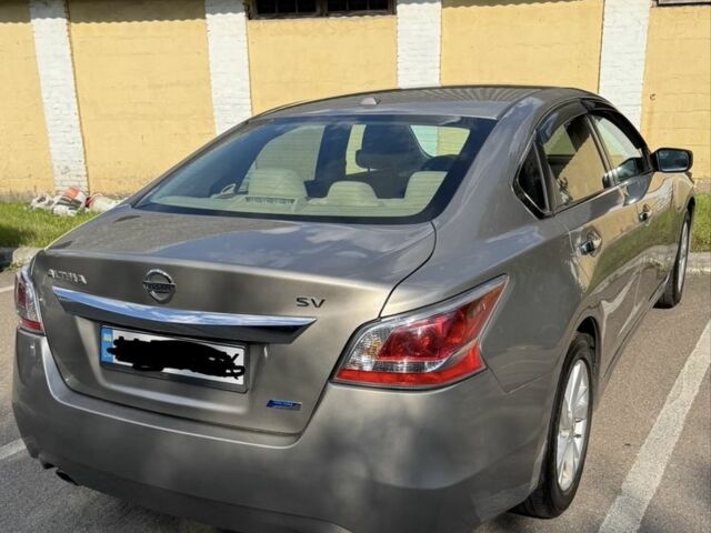 Бежевый Ниссан Альтима, объемом двигателя 2.5 л и пробегом 205 тыс. км за 7000 $, фото 2 на Automoto.ua