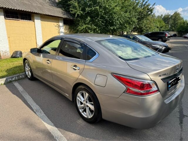 Бежевый Ниссан Альтима, объемом двигателя 2.5 л и пробегом 205 тыс. км за 7000 $, фото 3 на Automoto.ua