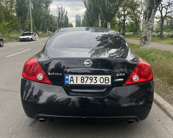 Черный Ниссан Альтима, объемом двигателя 2.5 л и пробегом 285 тыс. км за 7200 $, фото 4 на Automoto.ua