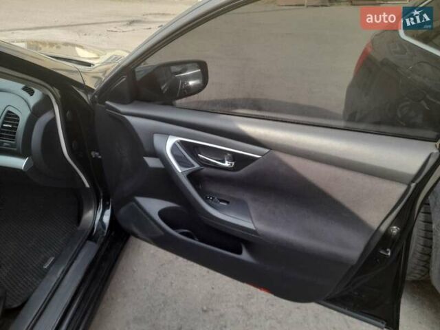 Чорний Ніссан Альтіма, об'ємом двигуна 2.49 л та пробігом 282 тис. км за 8200 $, фото 4 на Automoto.ua