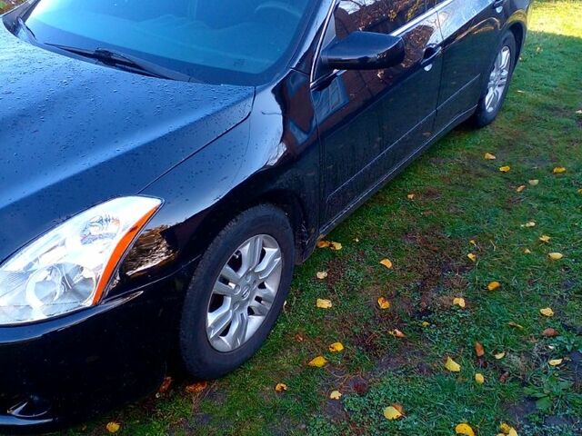 Чорний Ніссан Альтіма, об'ємом двигуна 2.5 л та пробігом 180 тис. км за 7000 $, фото 9 на Automoto.ua