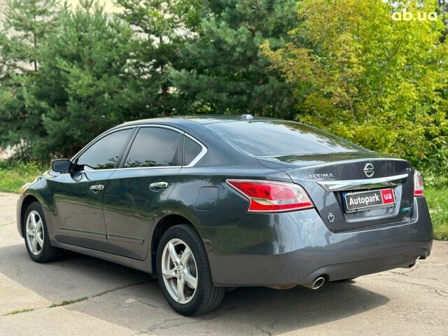 Черный Ниссан Альтима, объемом двигателя 2.5 л и пробегом 180 тыс. км за 9490 $, фото 8 на Automoto.ua