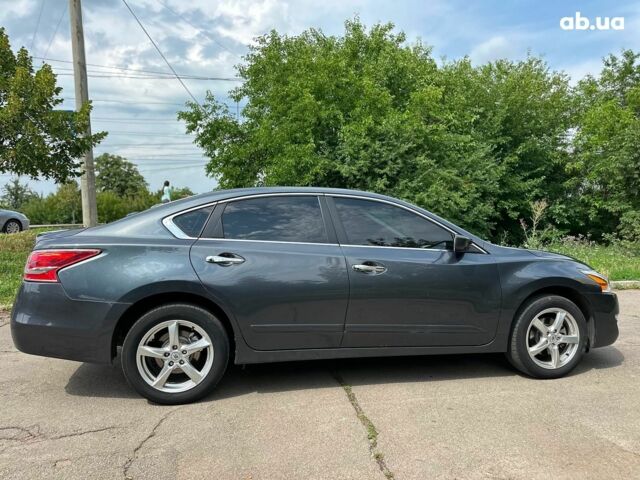 Черный Ниссан Альтима, объемом двигателя 2.5 л и пробегом 180 тыс. км за 9490 $, фото 10 на Automoto.ua