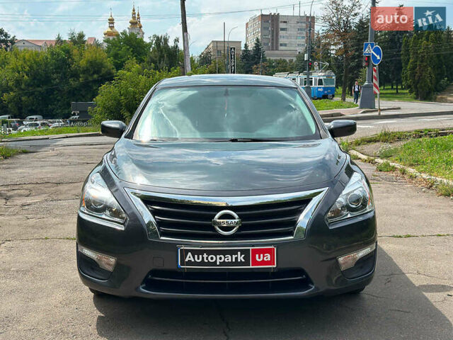 Черный Ниссан Альтима, объемом двигателя 2.5 л и пробегом 180 тыс. км за 9490 $, фото 4 на Automoto.ua