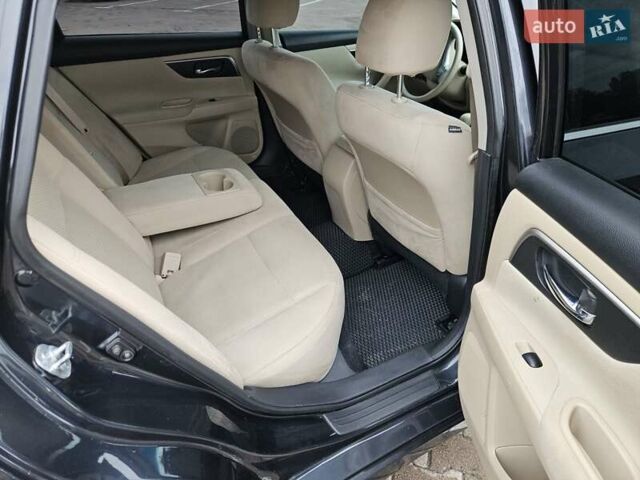 Чорний Ніссан Альтіма, об'ємом двигуна 2.49 л та пробігом 183 тис. км за 8150 $, фото 13 на Automoto.ua