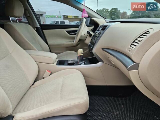 Чорний Ніссан Альтіма, об'ємом двигуна 2.49 л та пробігом 183 тис. км за 8150 $, фото 14 на Automoto.ua