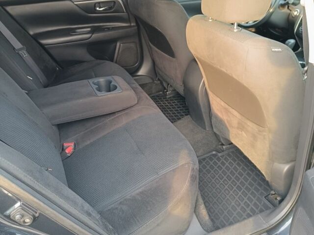 Черный Ниссан Альтима, объемом двигателя 2.5 л и пробегом 258 тыс. км за 7900 $, фото 10 на Automoto.ua