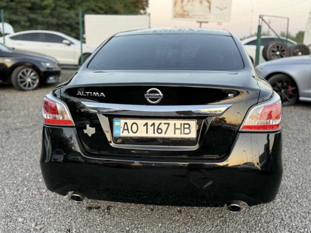 Чорний Ніссан Альтіма, об'ємом двигуна 2.5 л та пробігом 110 тис. км за 8800 $, фото 4 на Automoto.ua