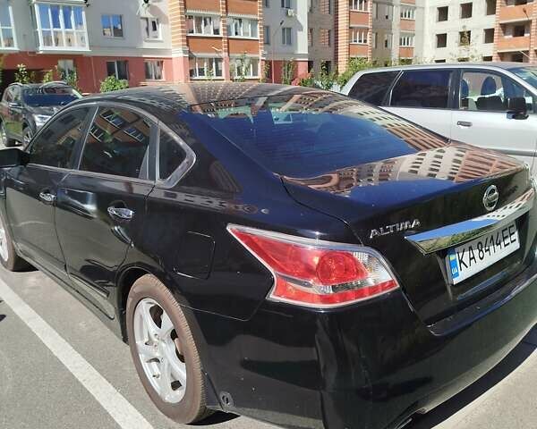 Черный Ниссан Альтима, объемом двигателя 2.5 л и пробегом 160 тыс. км за 9500 $, фото 5 на Automoto.ua