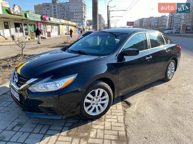 Черный Ниссан Альтима, объемом двигателя 2.49 л и пробегом 153 тыс. км за 8650 $, фото 4 на Automoto.ua