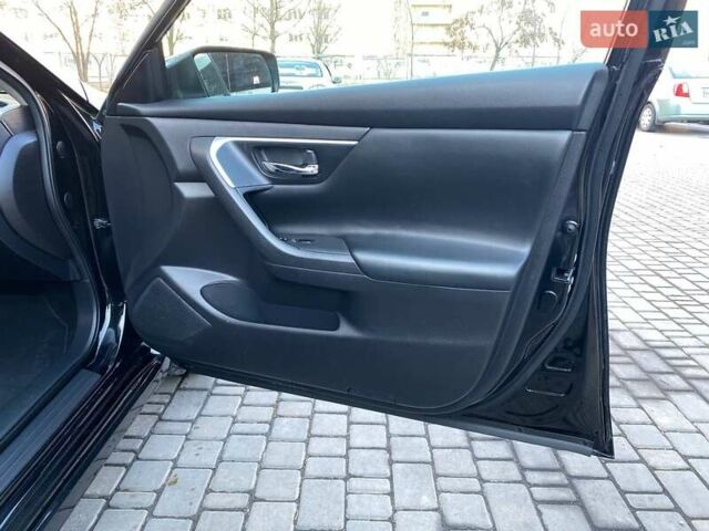 Черный Ниссан Альтима, объемом двигателя 2.49 л и пробегом 153 тыс. км за 8650 $, фото 24 на Automoto.ua