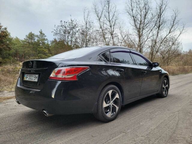 Черный Ниссан Альтима, объемом двигателя 2.5 л и пробегом 224 тыс. км за 8000 $, фото 5 на Automoto.ua