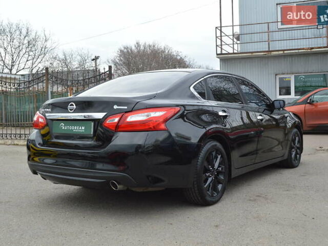 Черный Ниссан Альтима, объемом двигателя 2.49 л и пробегом 189 тыс. км за 9200 $, фото 3 на Automoto.ua