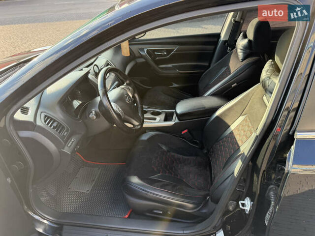 Черный Ниссан Альтима, объемом двигателя 2.49 л и пробегом 280 тыс. км за 8399 $, фото 9 на Automoto.ua