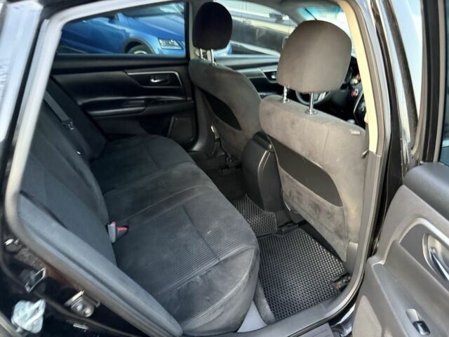 Чорний Ніссан Альтіма, об'ємом двигуна 2.5 л та пробігом 110 тис. км за 8800 $, фото 6 на Automoto.ua