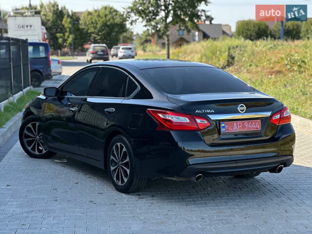 Чорний Ніссан Альтіма, об'ємом двигуна 2.5 л та пробігом 220 тис. км за 9500 $, фото 2 на Automoto.ua
