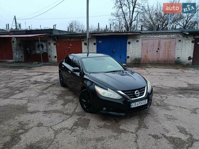 Чорний Ніссан Альтіма, об'ємом двигуна 2.49 л та пробігом 129 тис. км за 11700 $, фото 7 на Automoto.ua