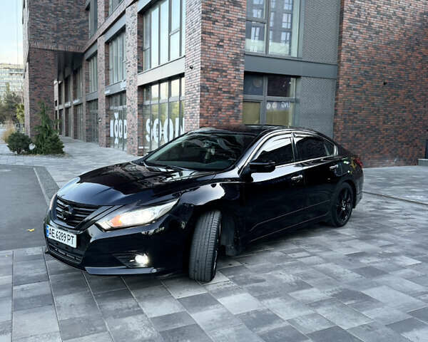 Черный Ниссан Альтима, объемом двигателя 2.49 л и пробегом 226 тыс. км за 10800 $, фото 10 на Automoto.ua
