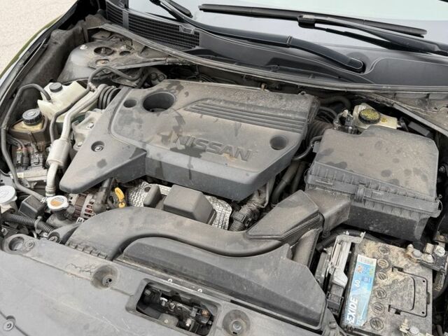 Черный Ниссан Альтима, объемом двигателя 2.5 л и пробегом 200 тыс. км за 9500 $, фото 4 на Automoto.ua