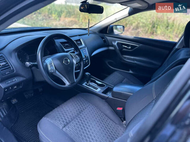 Чорний Ніссан Альтіма, об'ємом двигуна 2.5 л та пробігом 220 тис. км за 9500 $, фото 11 на Automoto.ua